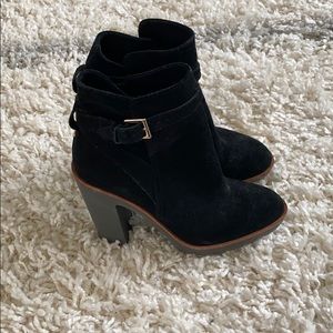 Size 7 back and tan suede booties